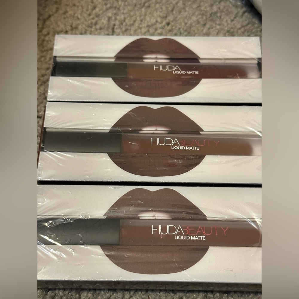 Huda Beauty Liquid Matte Vixen (set of 3) NIB